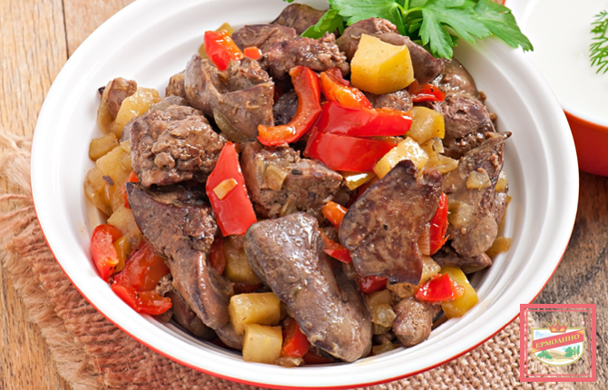 Куриная печень с овощами